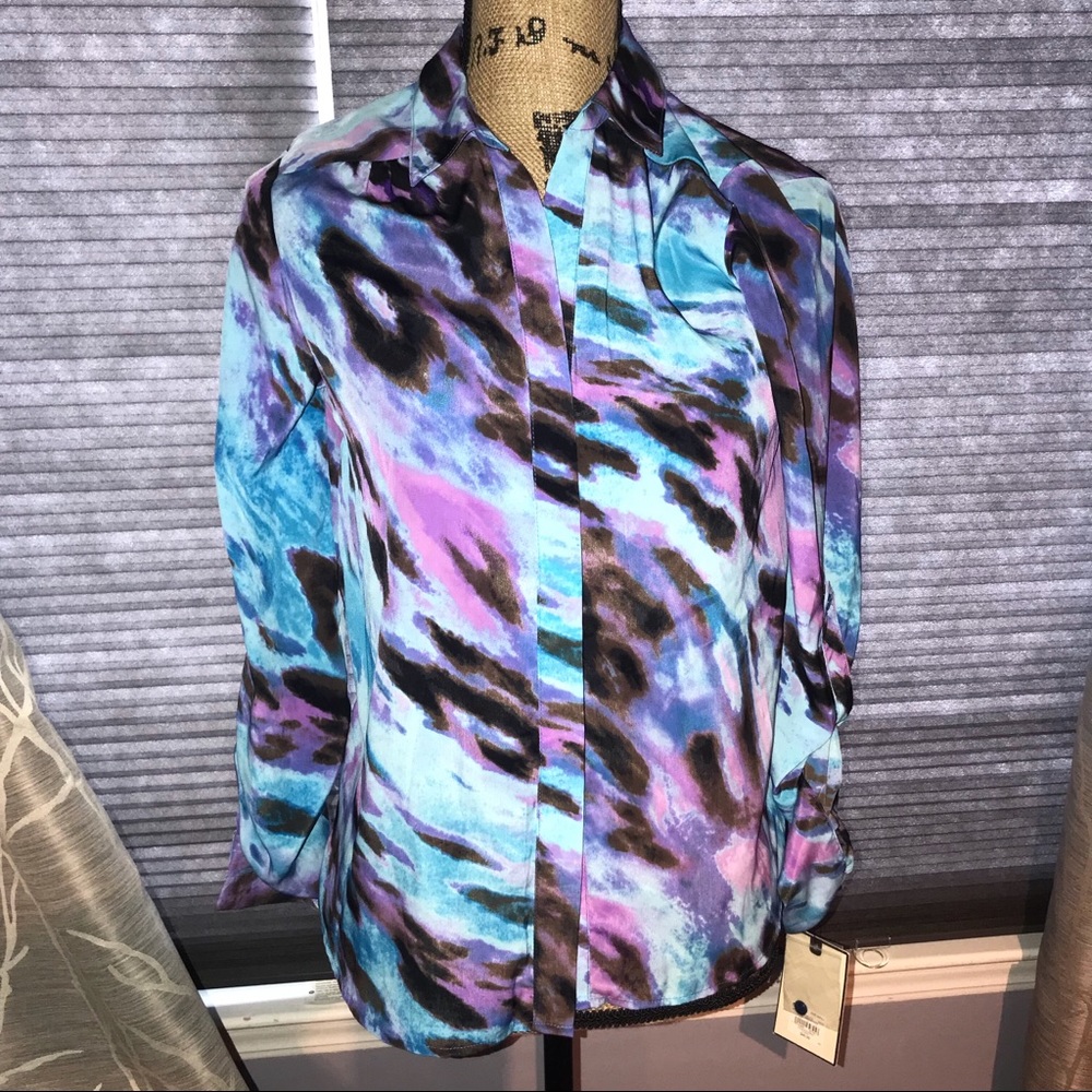 ✨SALE ✨ NWT - Multi Colored Blouse